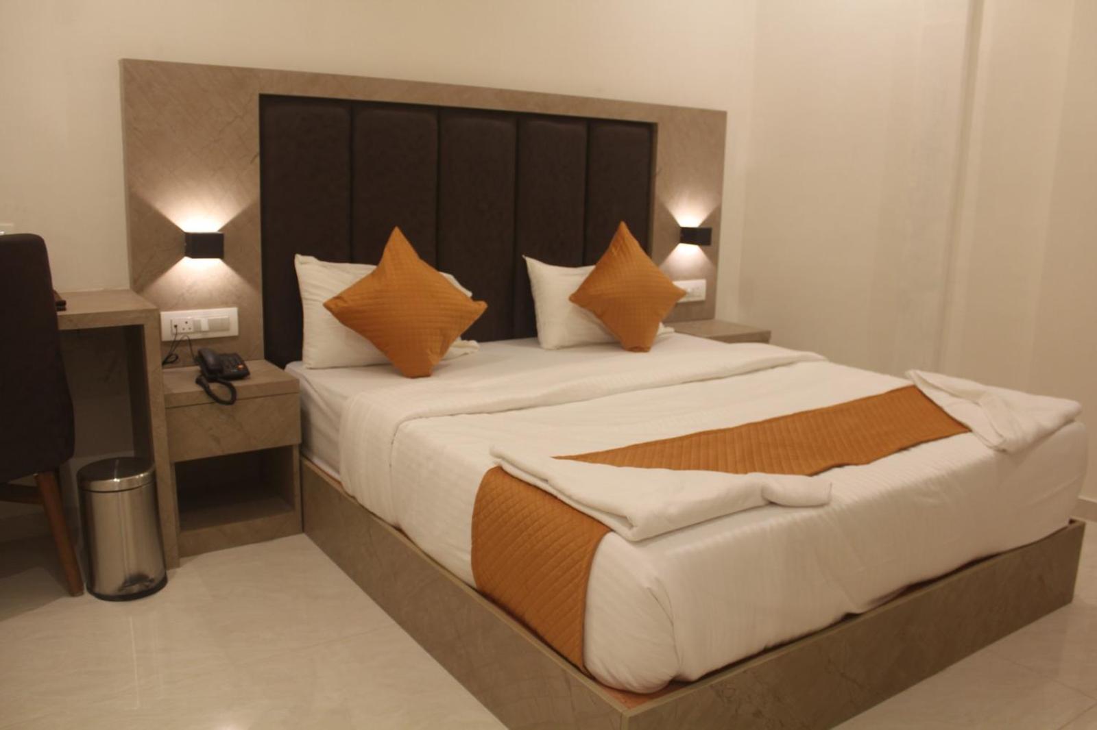 Hotel Metro Inn Bombay Extérieur photo