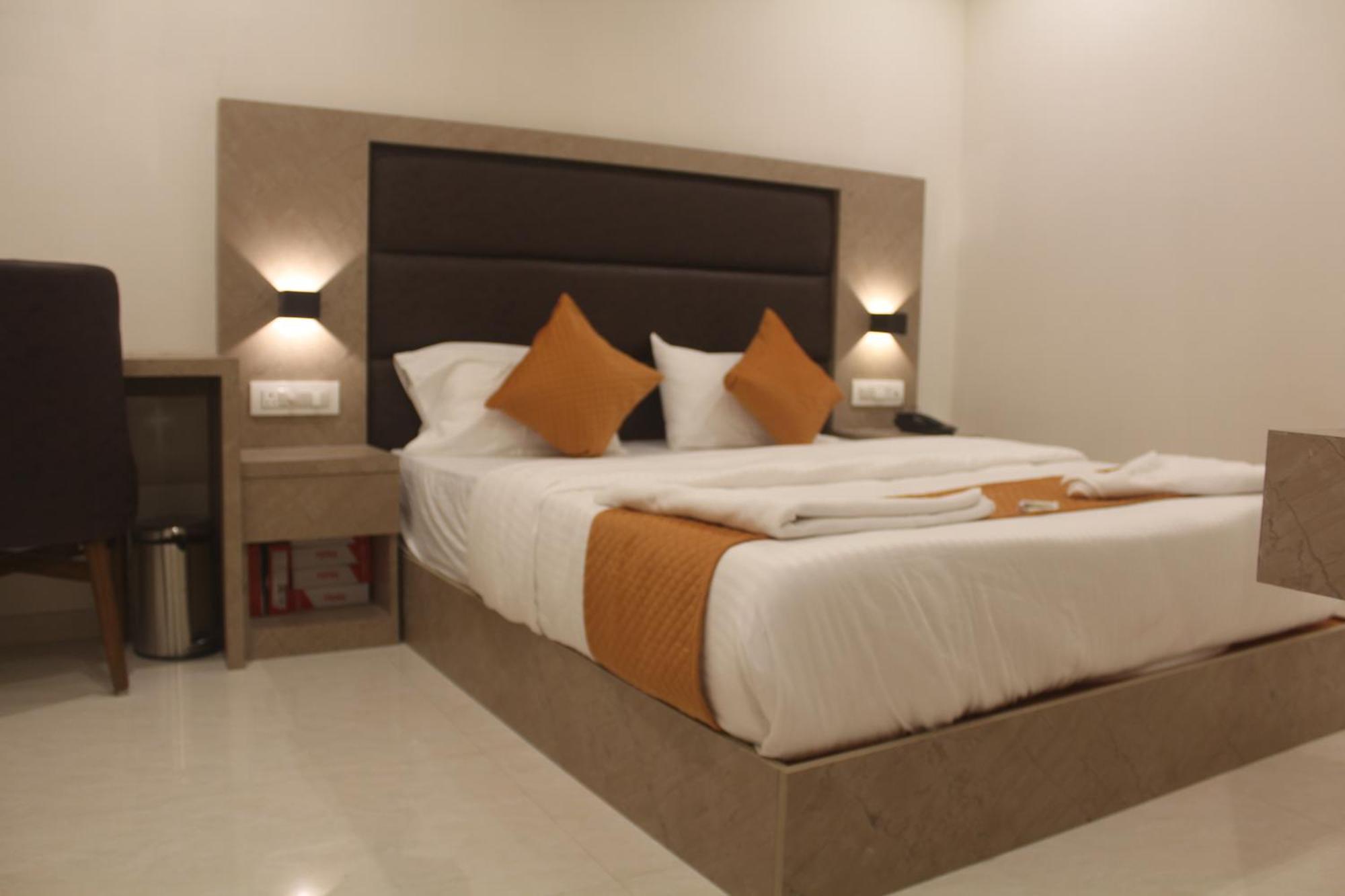 Hotel Metro Inn Bombay Extérieur photo